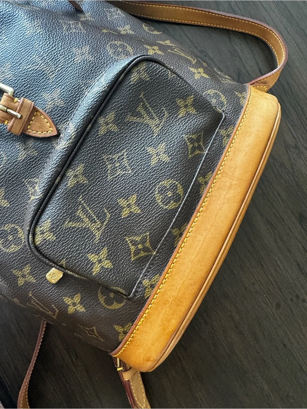 Louis Vuitton iconic lv